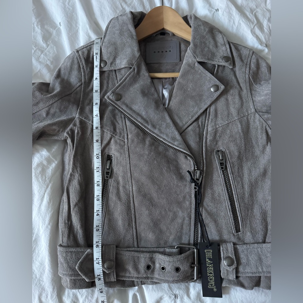 Blank NYC Gray Suede Leather Moto Jacket with Belt - Picture 9 of 9
